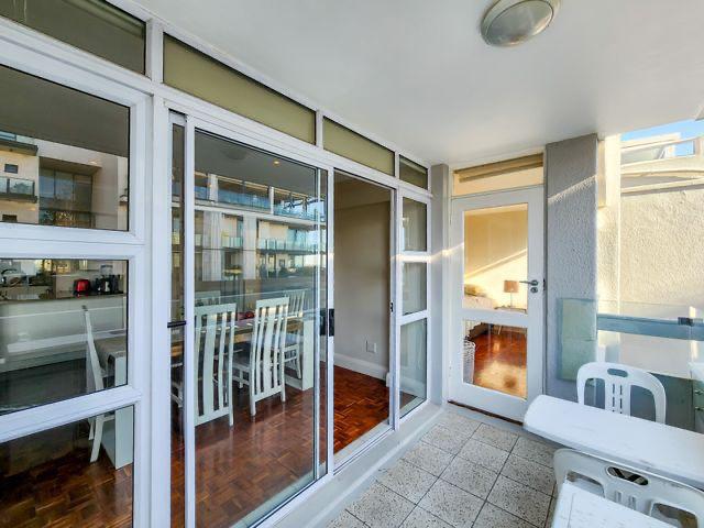 To Let 2 Bedroom Property for Rent in Sea Point Western Cape